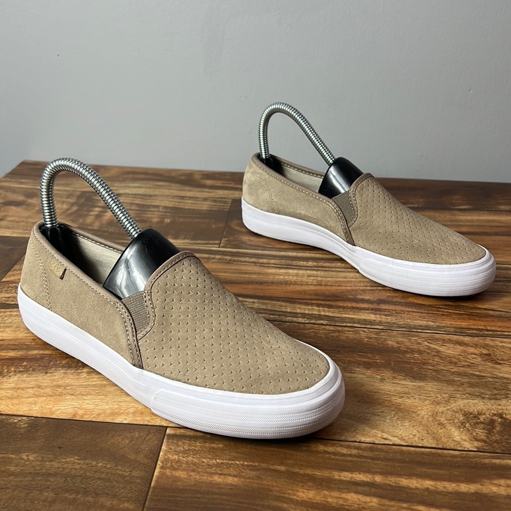 Keds Double Decker Perforated Leather Suede Slip On Sneaker Size 6.5 Taupe